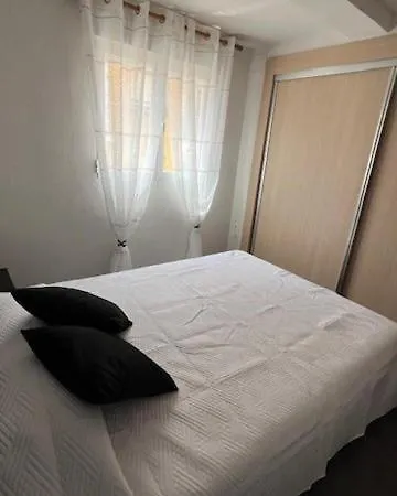 Apartman Near The Valencia